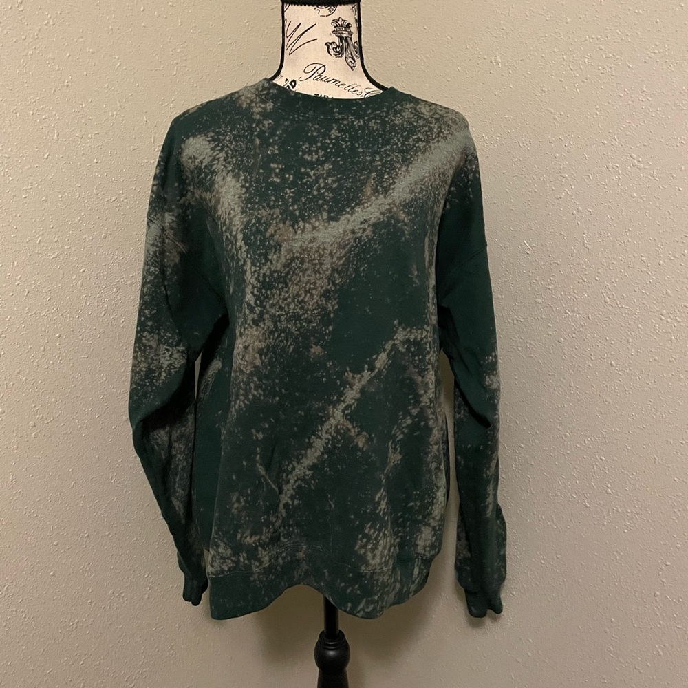 Women’s Distressed pullover - Picture 2 of 4